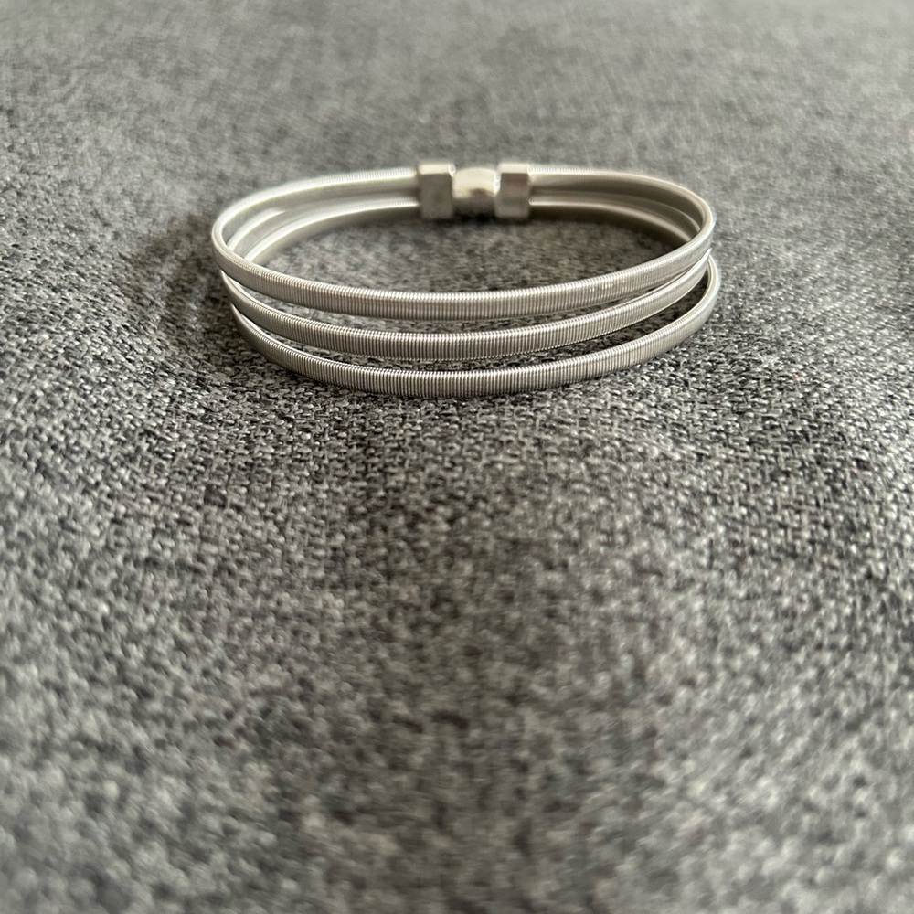 Elegant 925 Italian-made Sterling Silver Triple Band Bracelet